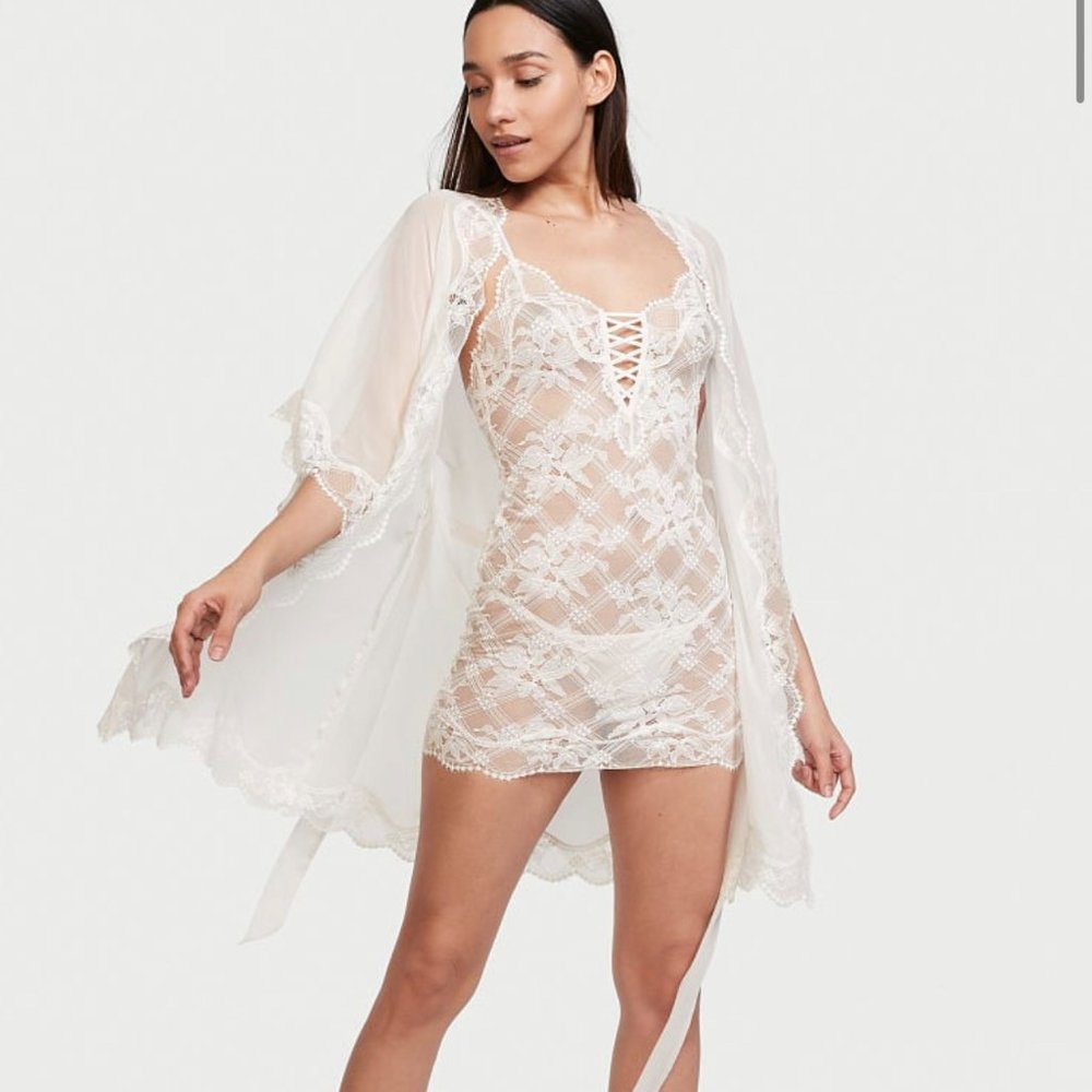 White Lace Mini Slip - Picture 1 of 3